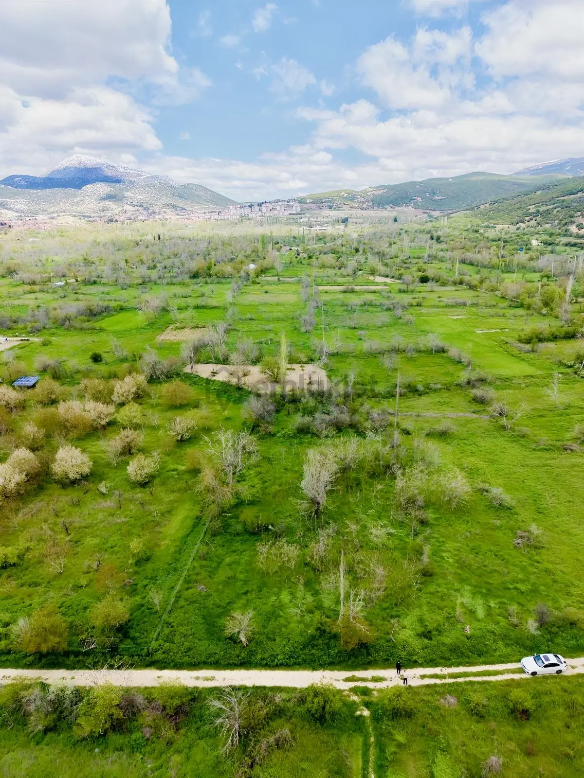 Isparta Keçiborlu Merkezde 700m2 Fırsat Bahçe - 5