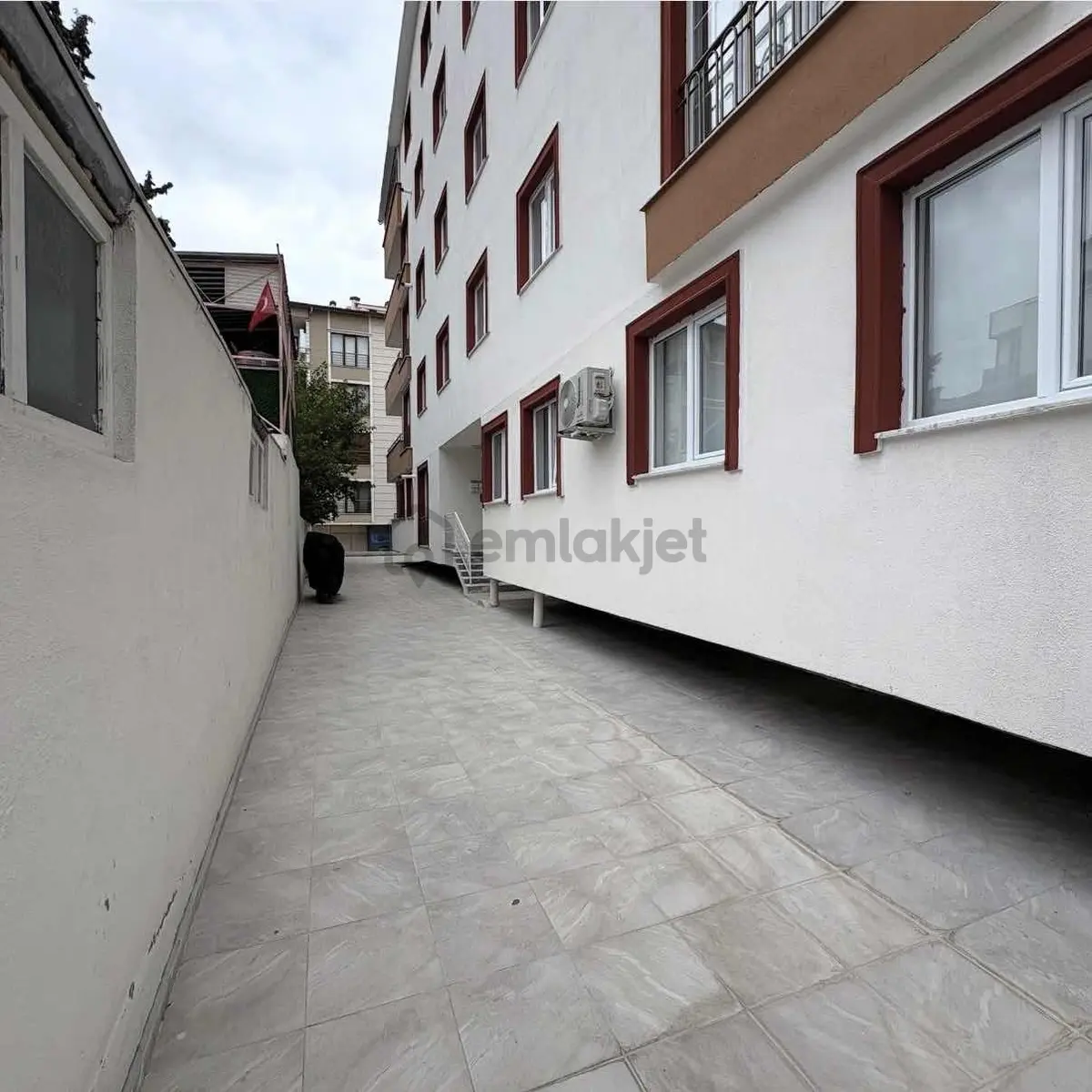 İnal Emlaktan Emekte Satılık 2+1 110 M2 Daire - 4