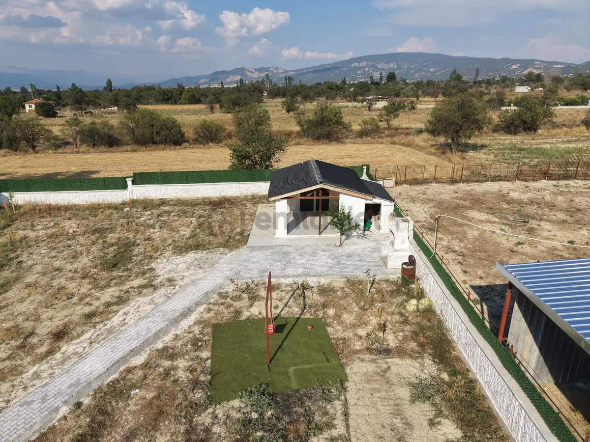 İnal Emlak'tan Kışla'da Kurulu Düzen Hobi Bahçesi - 3