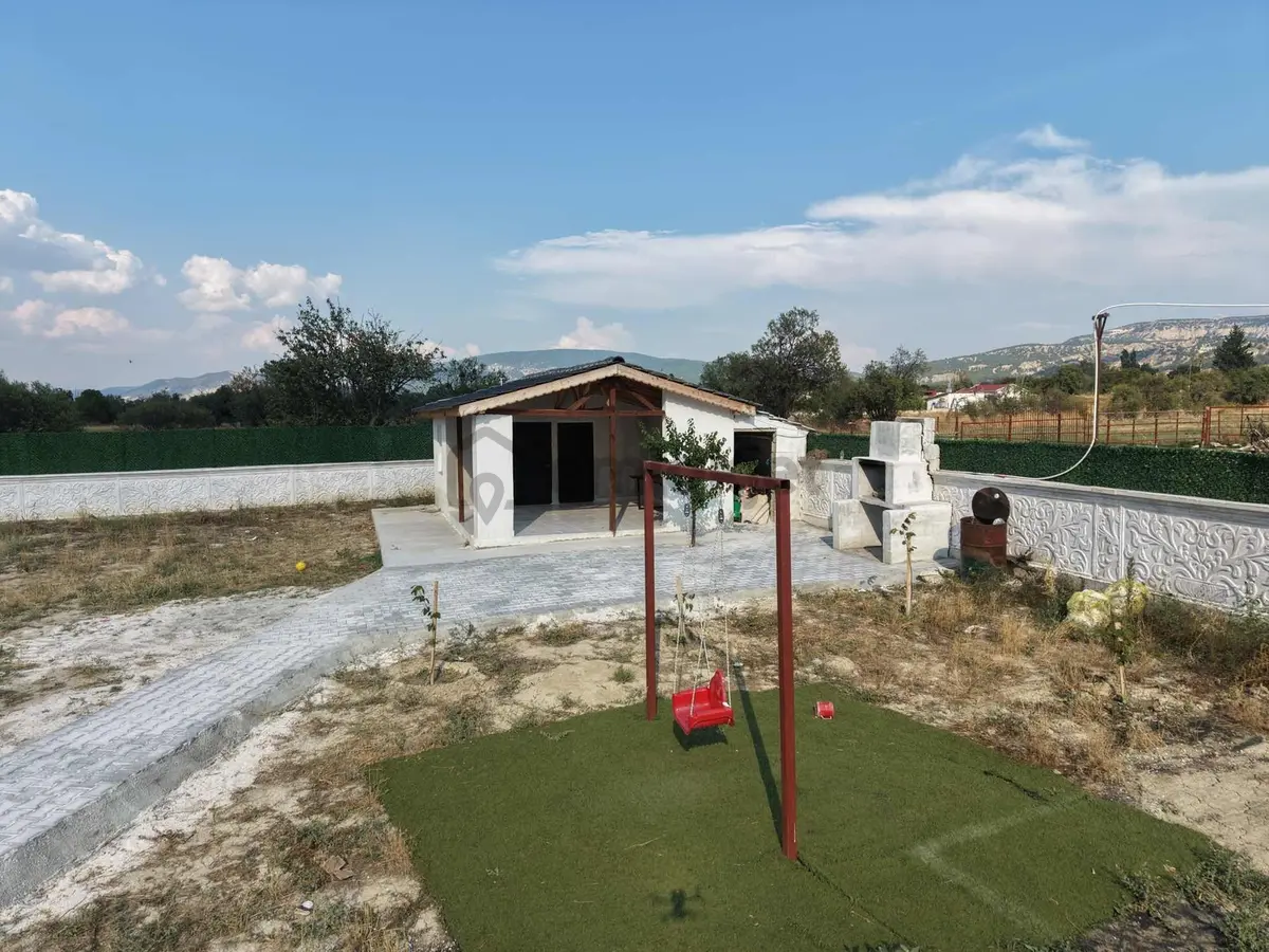 İnal Emlak'tan Kışla'da Kurulu Düzen Hobi Bahçesi - 34