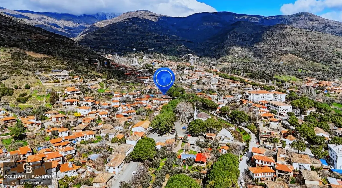 Ödemiş Birgi'de Restore Edilmiş Emsalsiz Satılık Taş Konak - 6