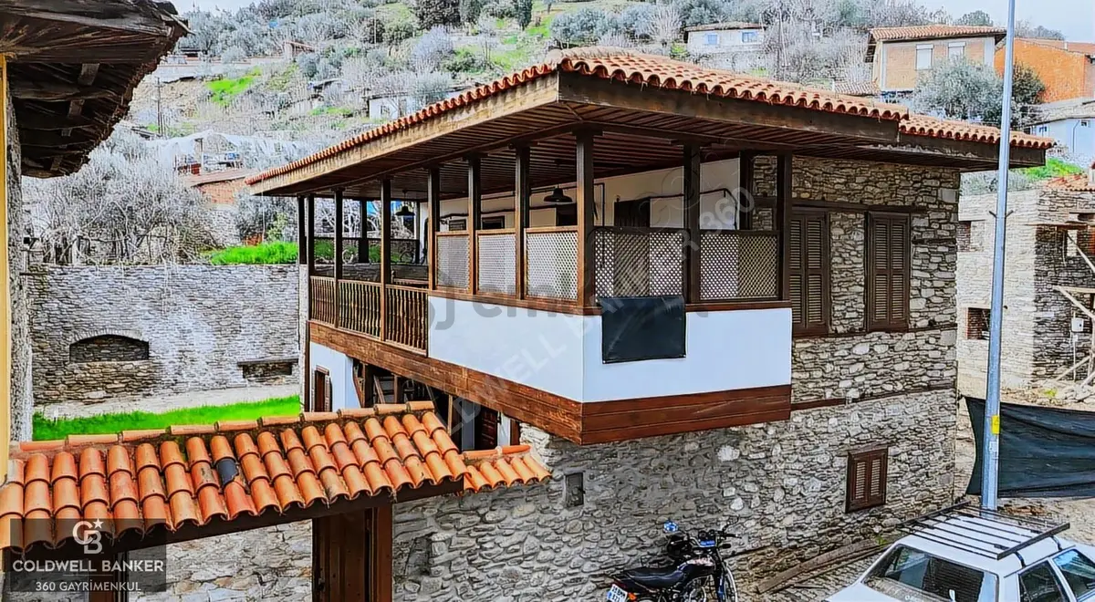 Ödemiş Birgi'de Restore Edilmiş Emsalsiz Satılık Taş Konak - 16