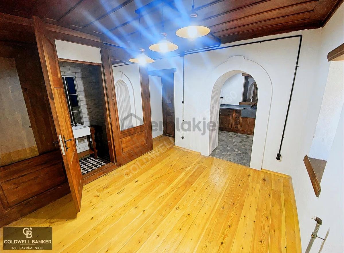 Ödemiş Birgi'de Restore Edilmiş Emsalsiz Satılık Taş Konak - 31