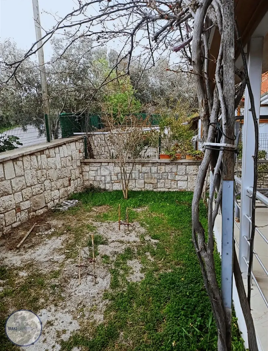 Mordoğan Merkezde Kiralık Yazlık - 3