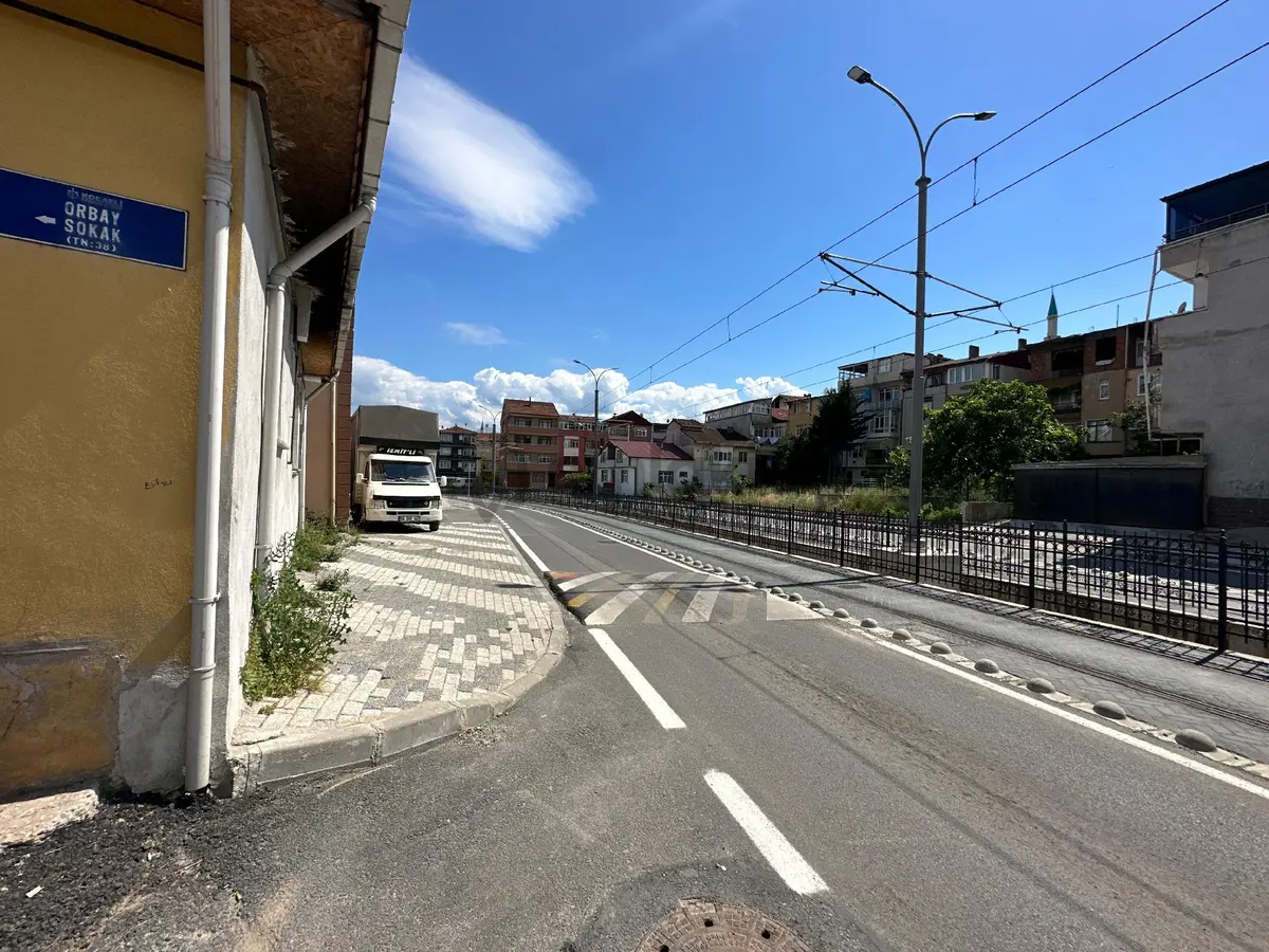 Bekirdere Merkezde Satılık 2 Katlı Bina - 5