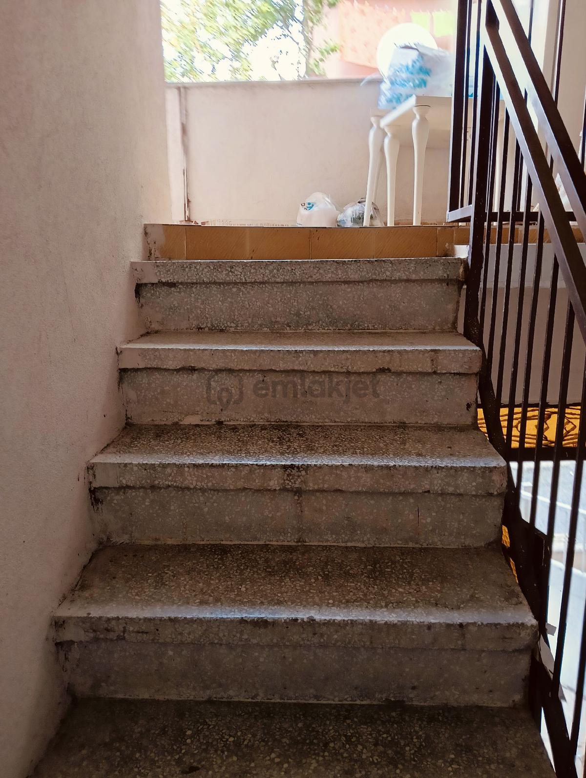 Bekirdere Merkezde Satılık 2 Katlı Bina - 24