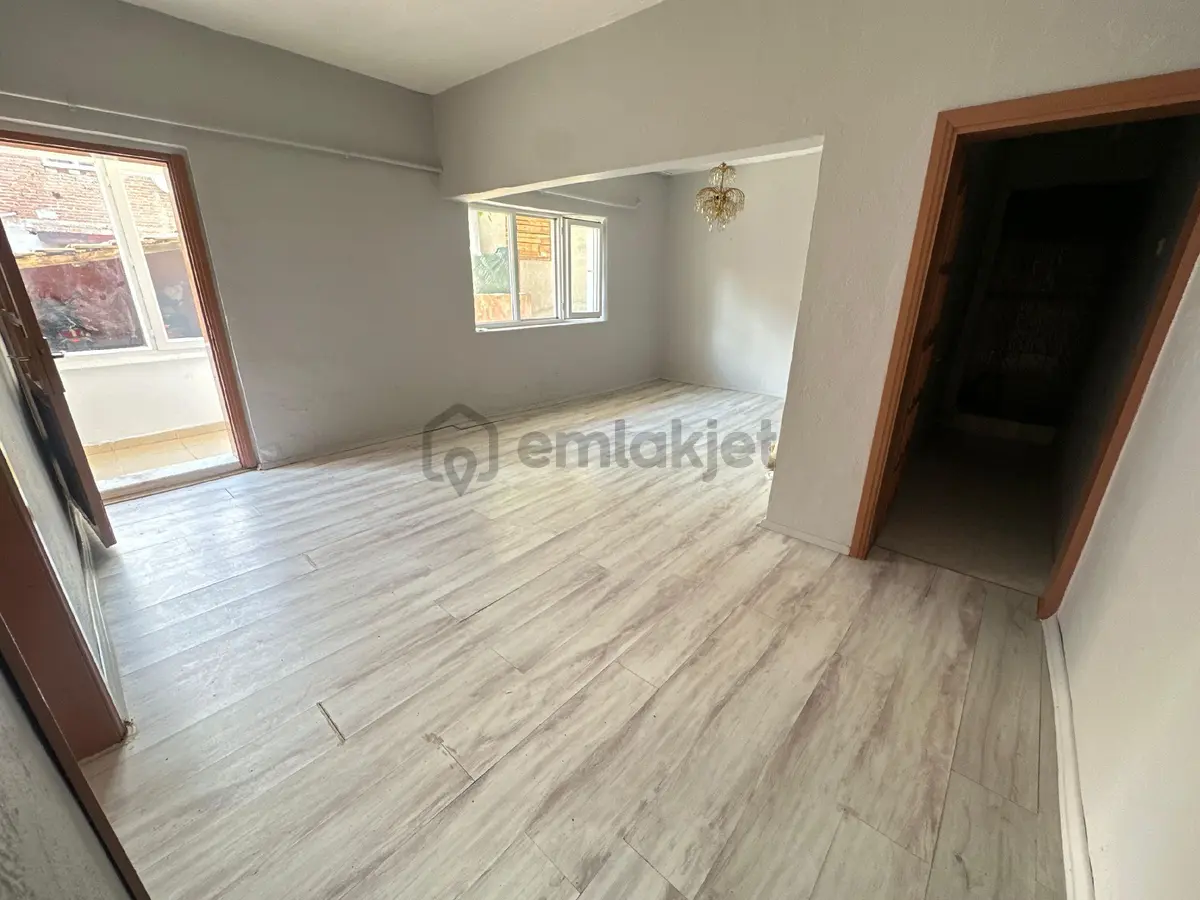 Bekirdere Merkezde Satılık 2 Katlı Bina - 13