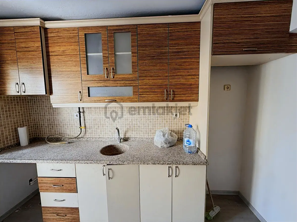Bostanlı Merkez Denize Yürüme Mesafesinde - 23