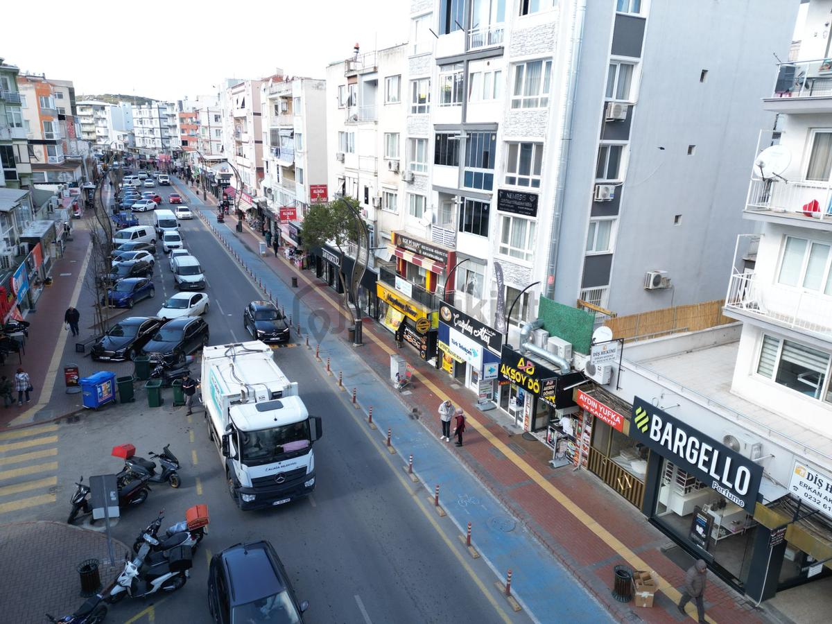 Aliağa Çarşıda Satılık Dükkan - 10