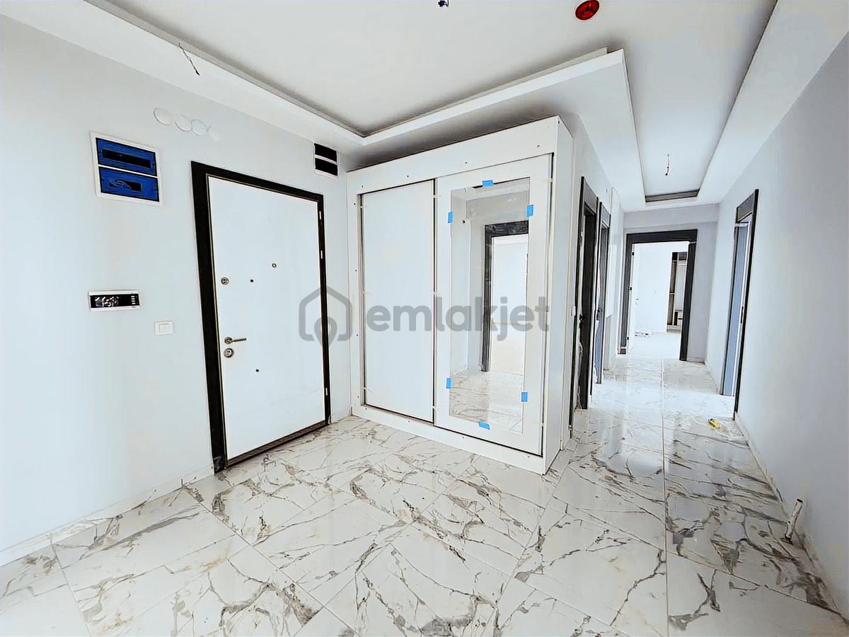 Avcılar'da 3+1 Ebeveyn Banyolu Giyinme Odalı 160m² Site İçinde - 22