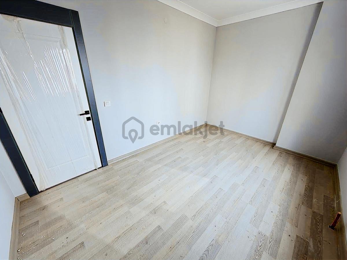 Avcılar'da 3+1 Ebeveyn Banyolu Giyinme Odalı 160m² Site İçinde - 8