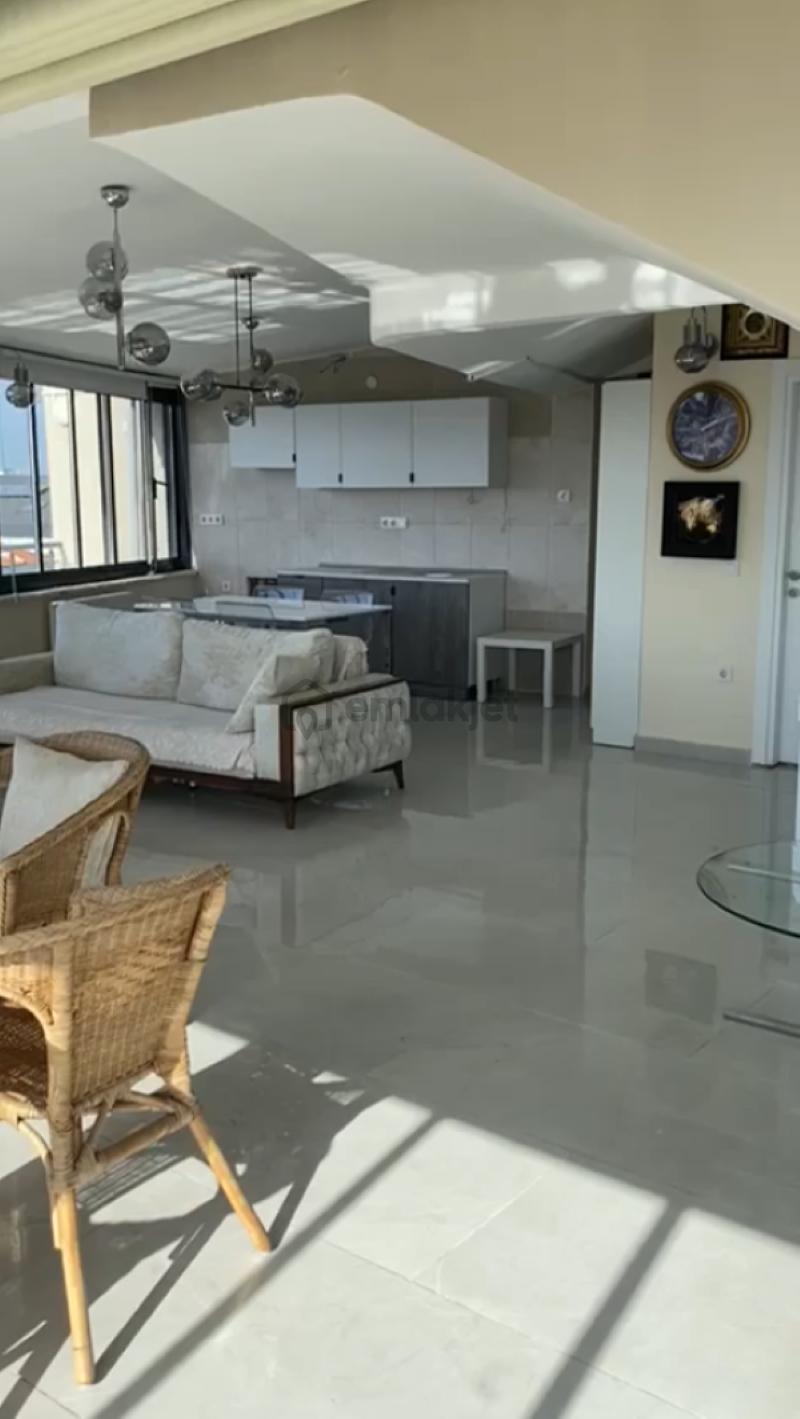 Acıbadem Caddesinde Deniz Manzaralı Dubleks Daire - 4