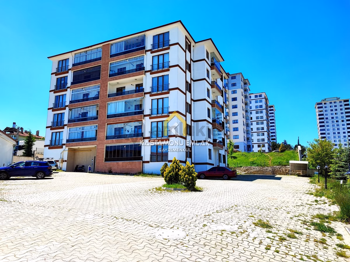 Kastamonu Emlak Gayrimenkul Satılık Kuzeykent Gölpark 2+1 Daire