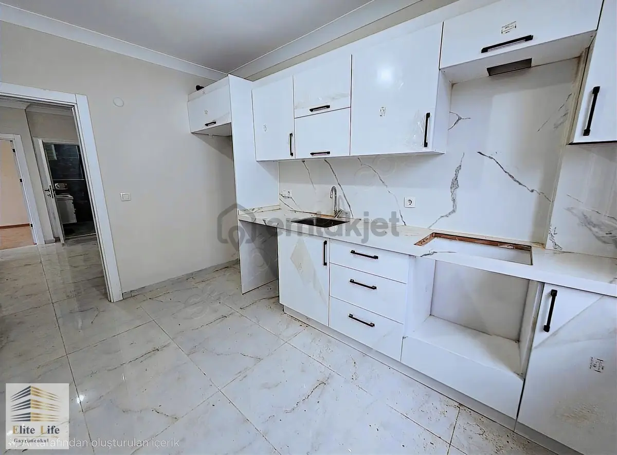 Sancaktepe Osmangazide Sıfır 3+2 Dubleks Çift Girişli Daire - 30