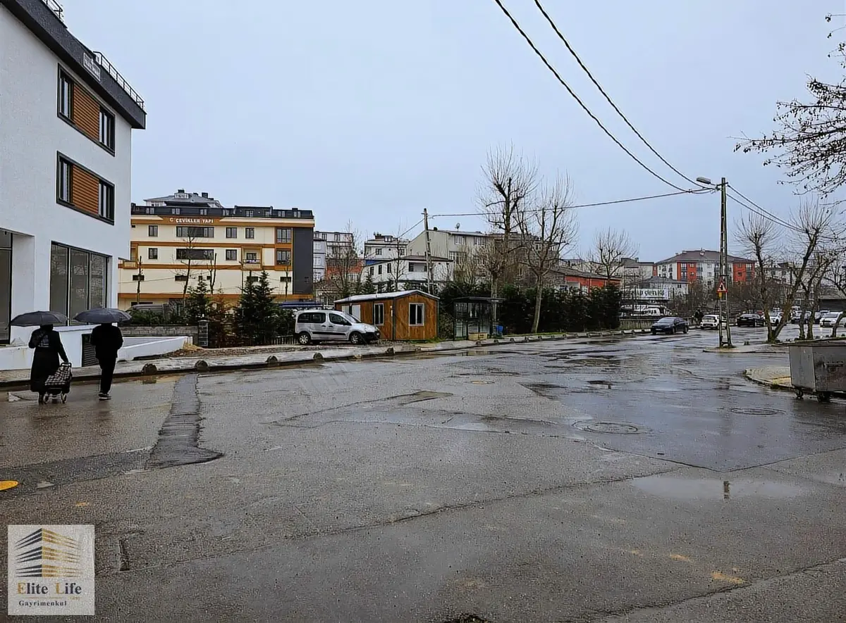 Sancaktepe Osmangazide Sıfır 3+2 Dubleks Çift Girişli Daire - 14