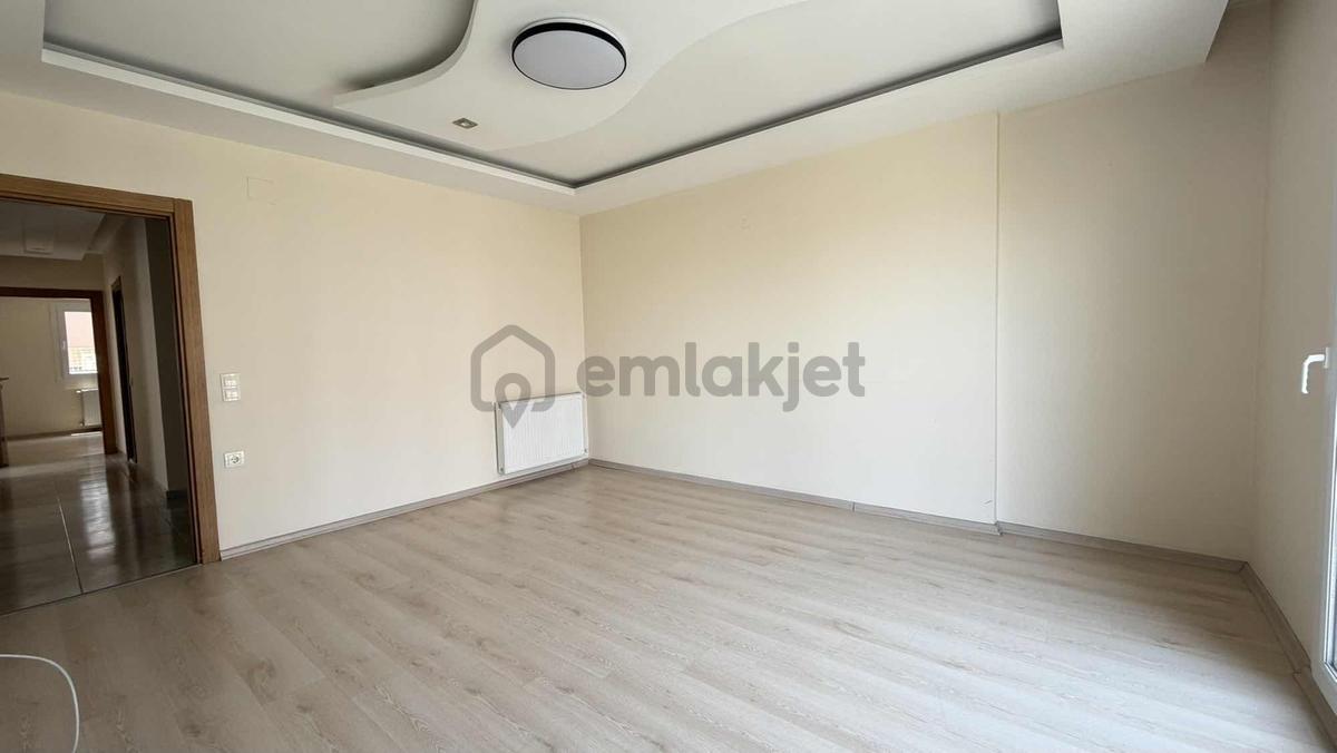 Atc'dan Belediye Yanında 3+1 Kiralık Daire - 11