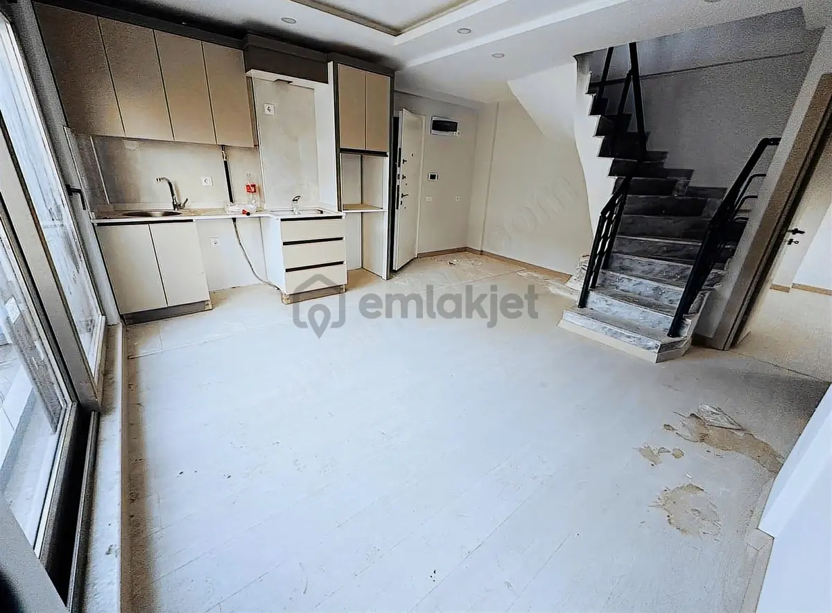 Kızıltoprakta Sıfır Katta 3+1 Dublex Daire - 7
