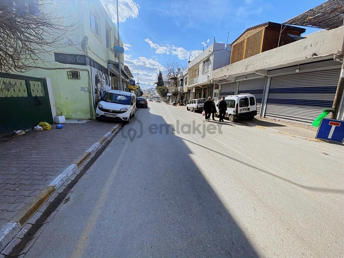 Yüreğır İlim Yoluna Yakın 3 Katlı Bahçeli Satılık - 27