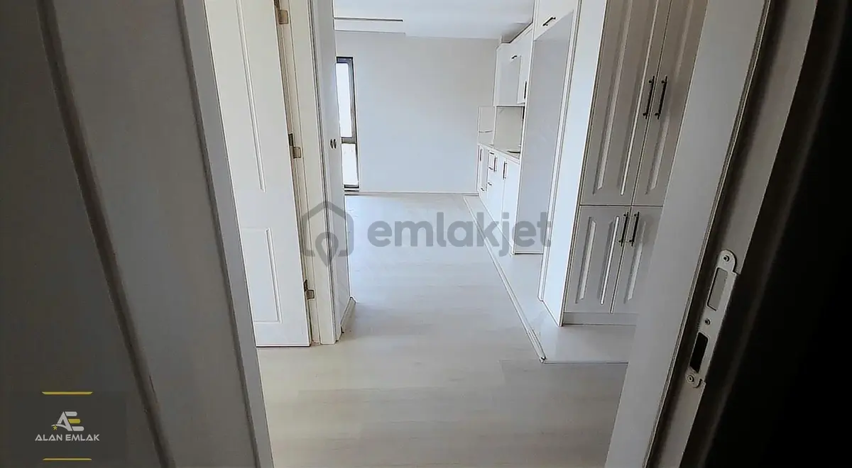 Alan Emlak;çatalçam'da Yola Cephe, Denize Yakın Satılık 1+1 - 24