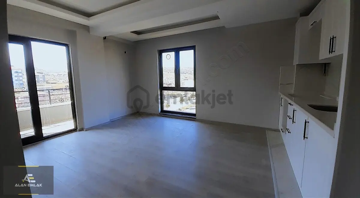 Alan Emlak;çatalçam'da Yola Cephe, Denize Yakın Satılık 1+1 - 30