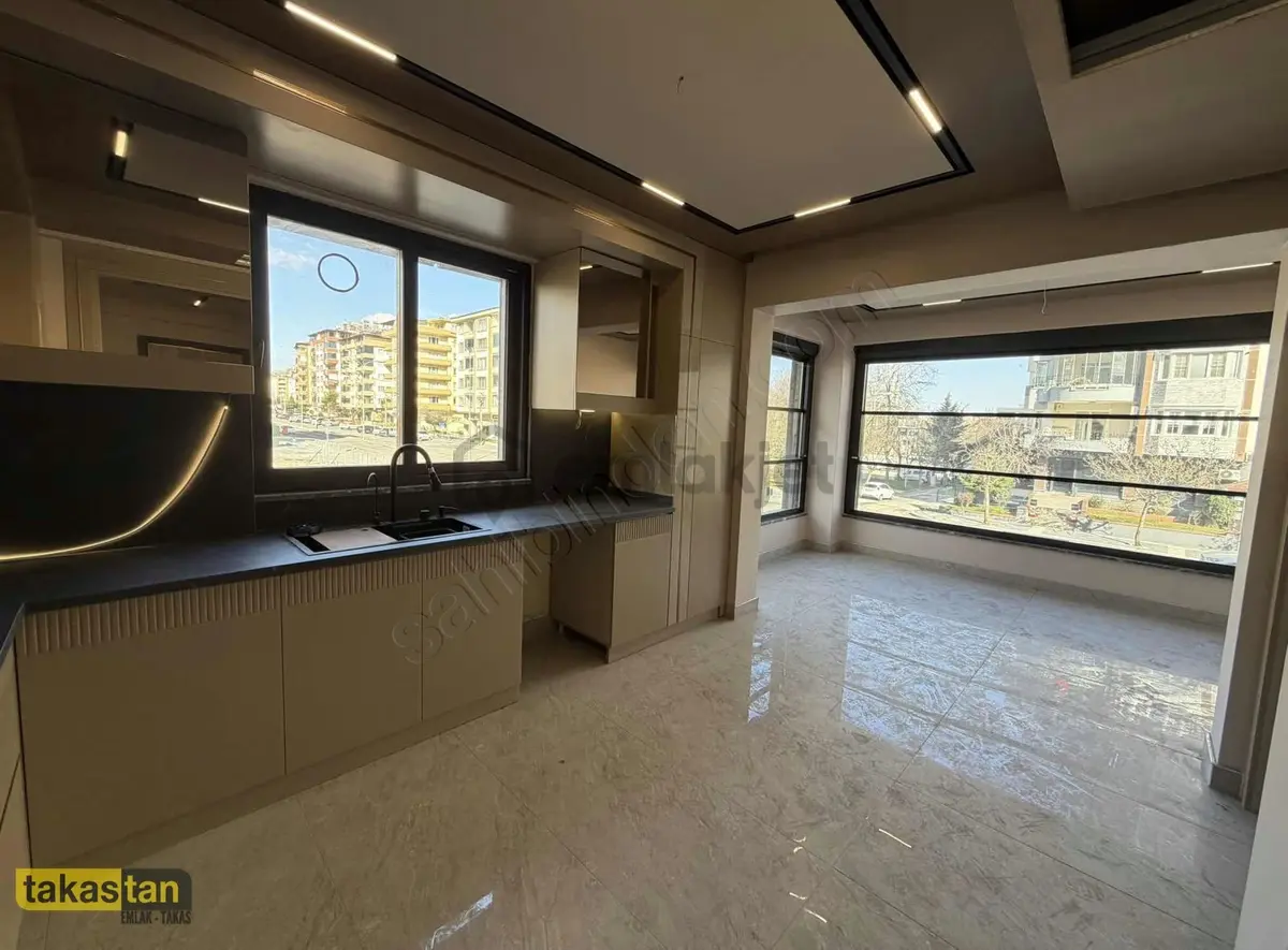 Korupark Civarı Ultra Lüx 2+1 Oturuma Hazır - 6