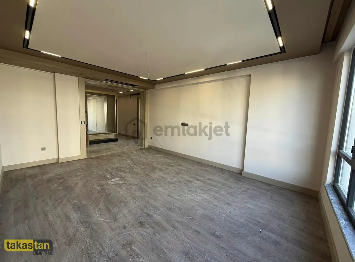 Korupark Civarı Ultra Lüx 2+1 Oturuma Hazır - 11