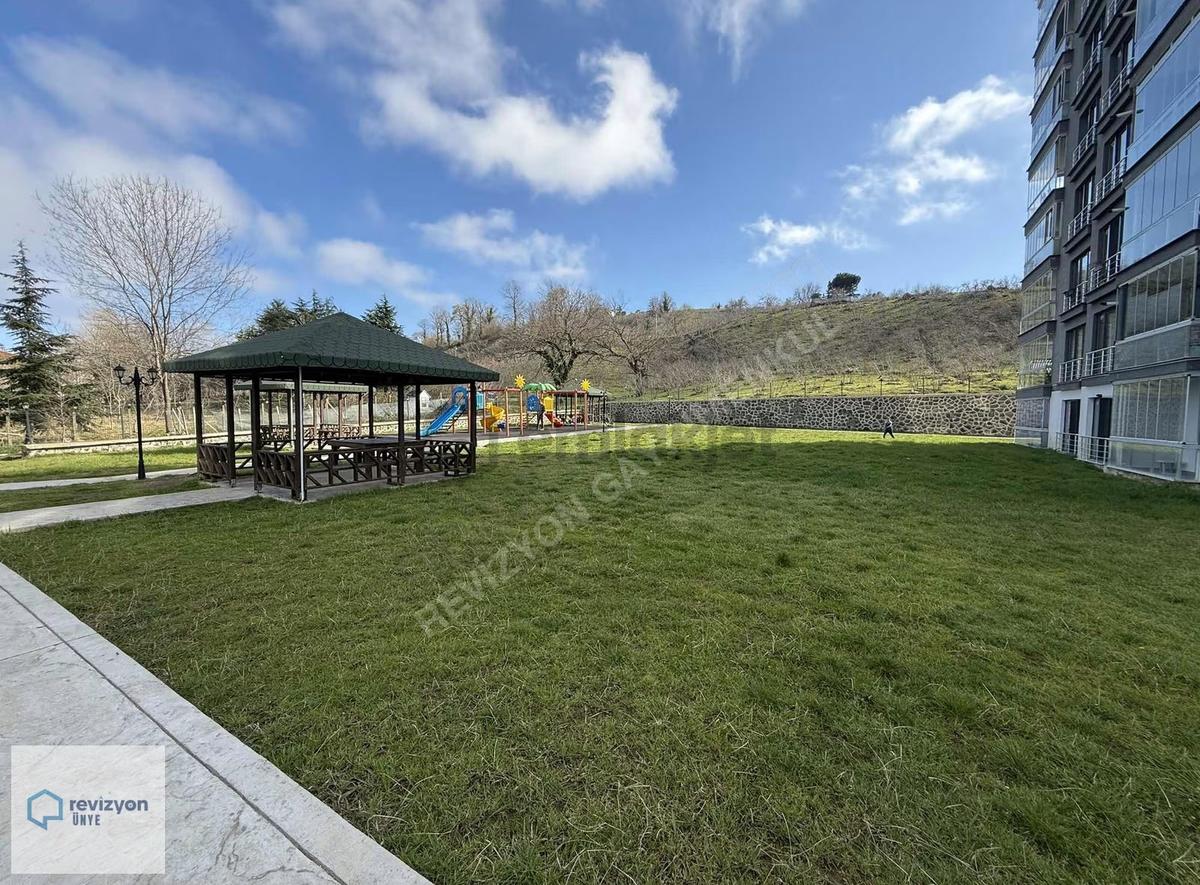 Revizyon'dan Lavinya Karadeniz Sitesi **sıfır** 3+1 - 30