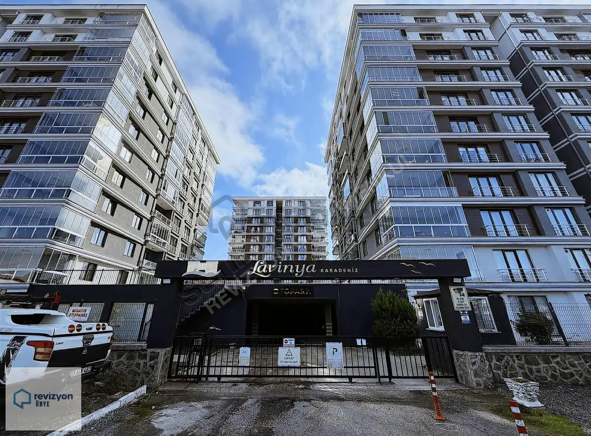 Revizyon'dan Lavinya Karadeniz Sitesi **sıfır** 3+1