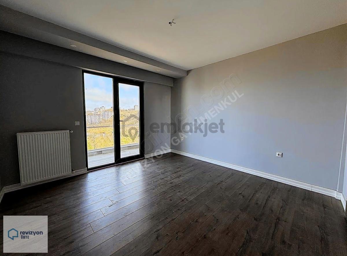 Revizyon'dan Lavinya Karadeniz Sitesi **sıfır** 3+1 - 3