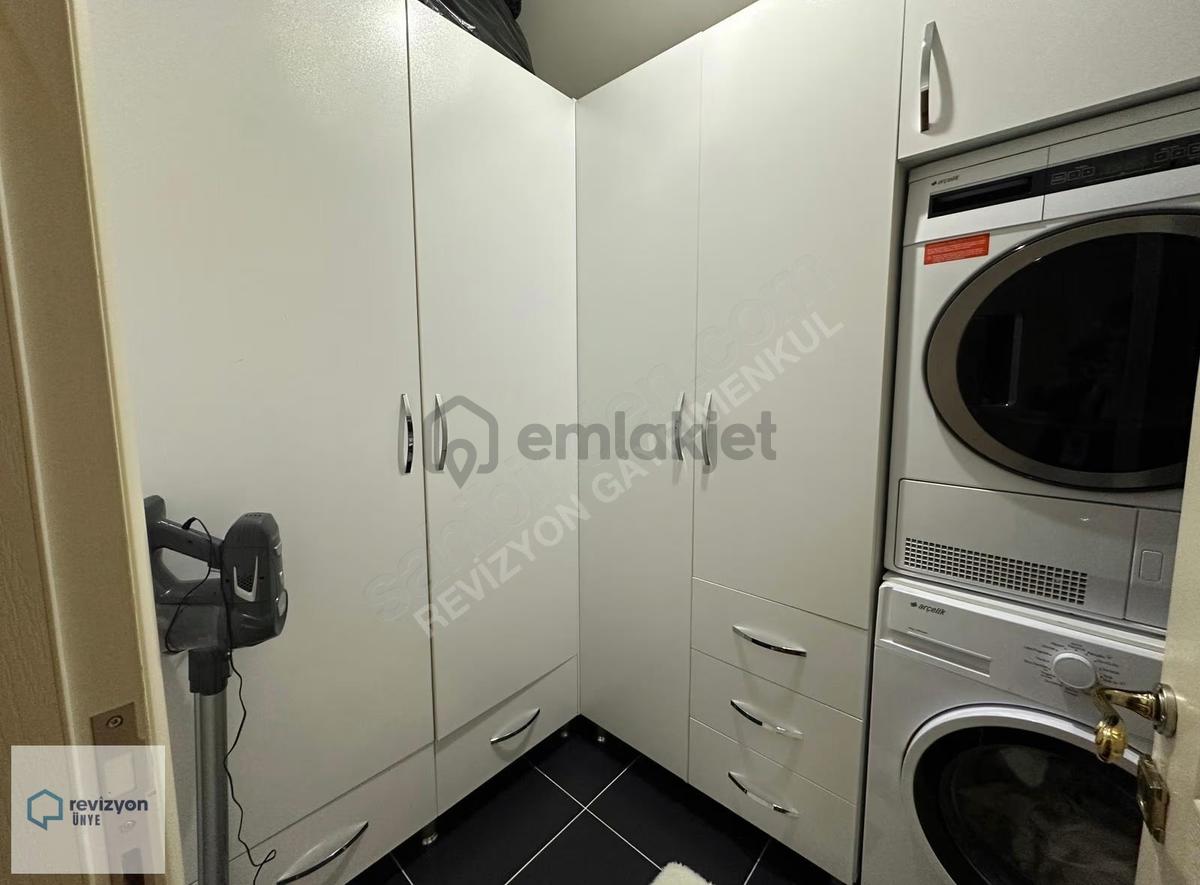 Revizyondan Korukent Sitesinde Ultra Lüks Daire**** - 2