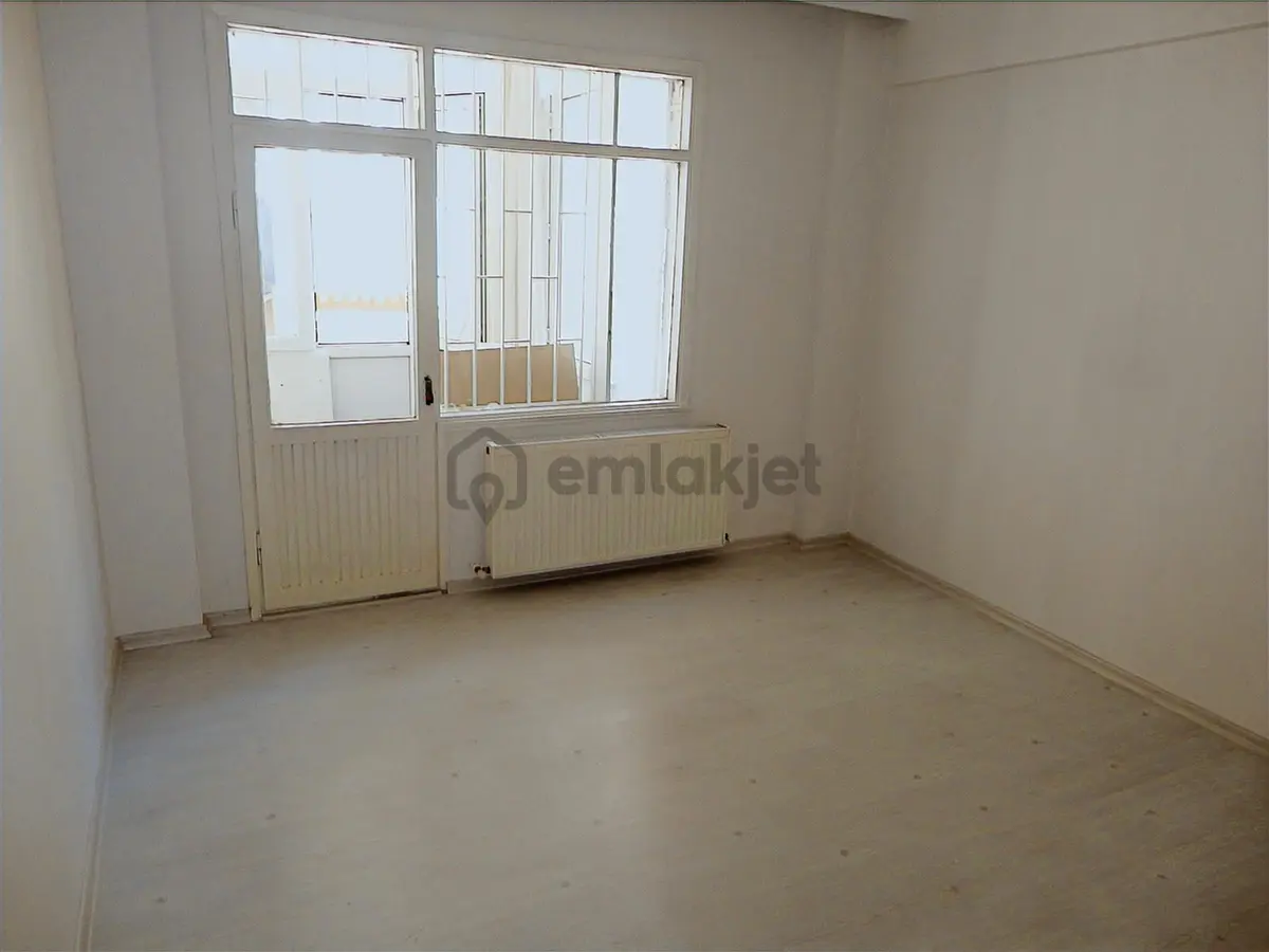 Maltepe Adatepe Sahilde İskanlı Balkonlu Marmaraya Yakın 3+1 - 17