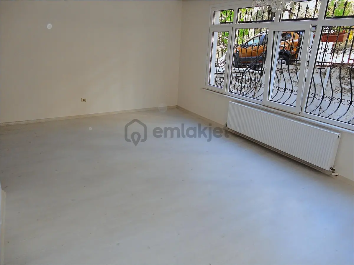Maltepe Adatepe Sahilde İskanlı Balkonlu Marmaraya Yakın 3+1 - 24
