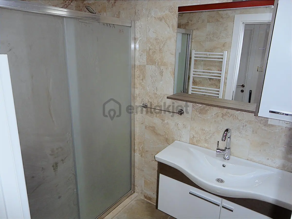 Maltepe Adatepe Sahilde İskanlı Balkonlu Marmaraya Yakın 3+1 - 32