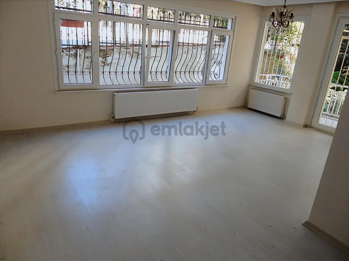 Maltepe Adatepe Sahilde İskanlı Balkonlu Marmaraya Yakın 3+1 - 21