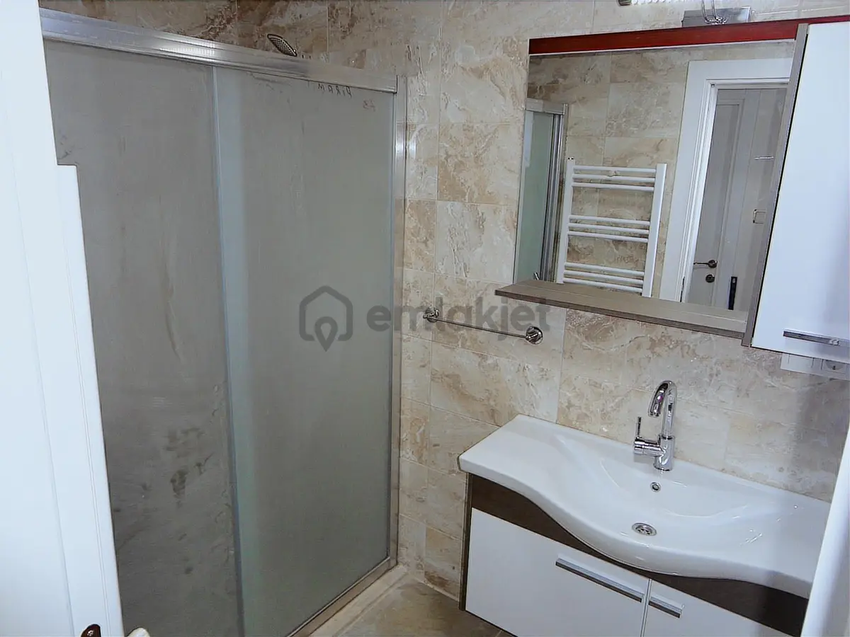 Maltepe Adatepe Sahilde İskanlı Balkonlu Marmaraya Yakın 3+1 - 28