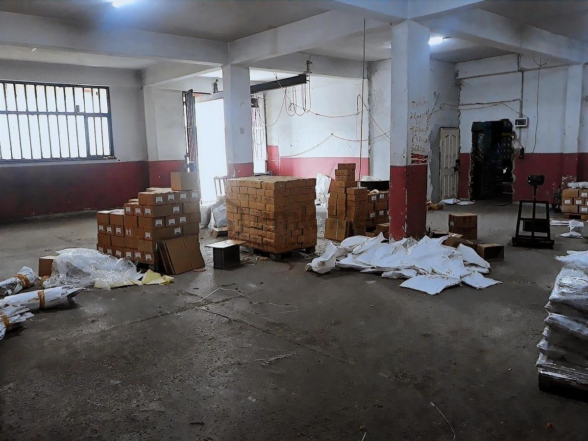 İkitelli Org.de Kiralık 250 M2 Girişüstü Hazır Atölye - 5