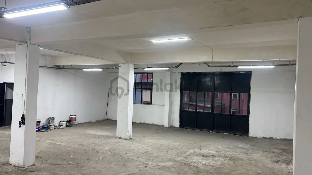 İkitelli Org.de Kiralık 250 M2 Girişüstü Hazır Atölye - 5