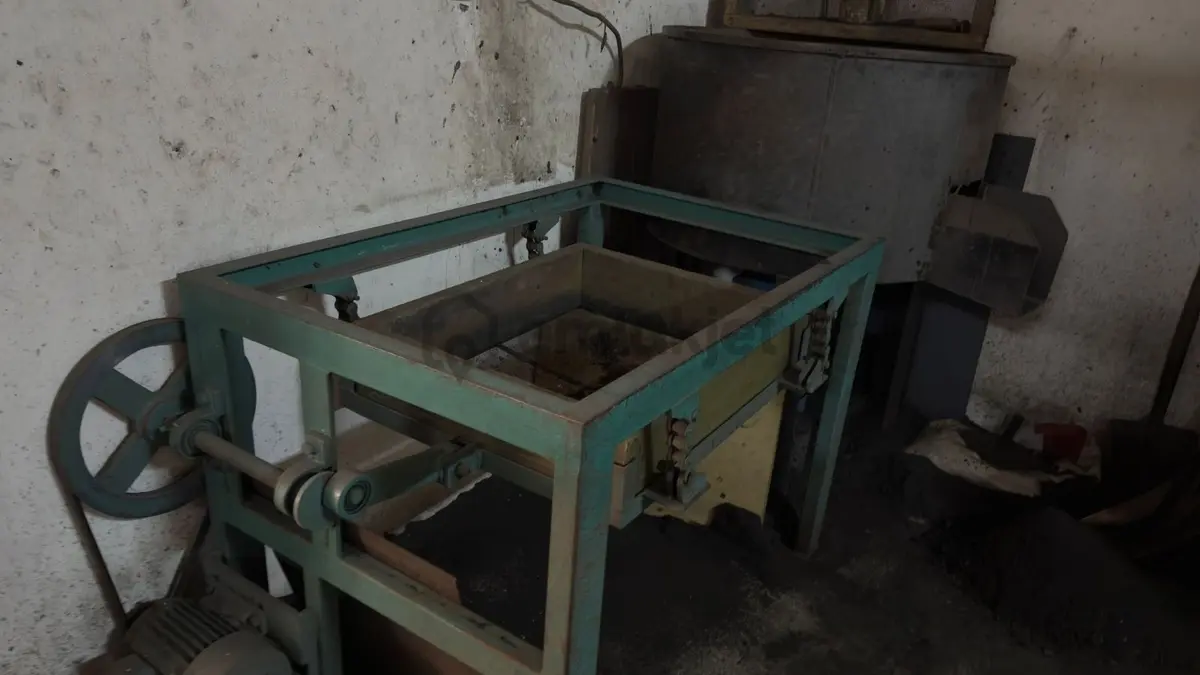 İkitelli Organize Sanayi Pik Dökümcülerde 250 M2 Üstkat Vinçli - 2