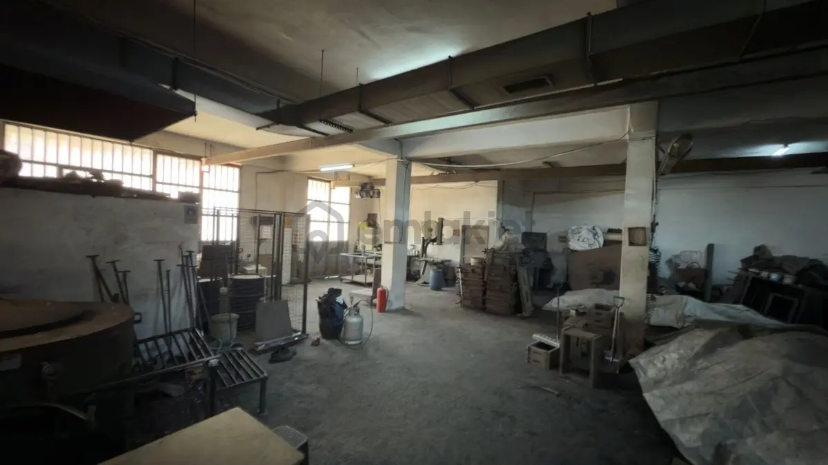İkitelli Organize Sanayi Pik Dökümcülerde 250 M2 Üstkat Vinçli