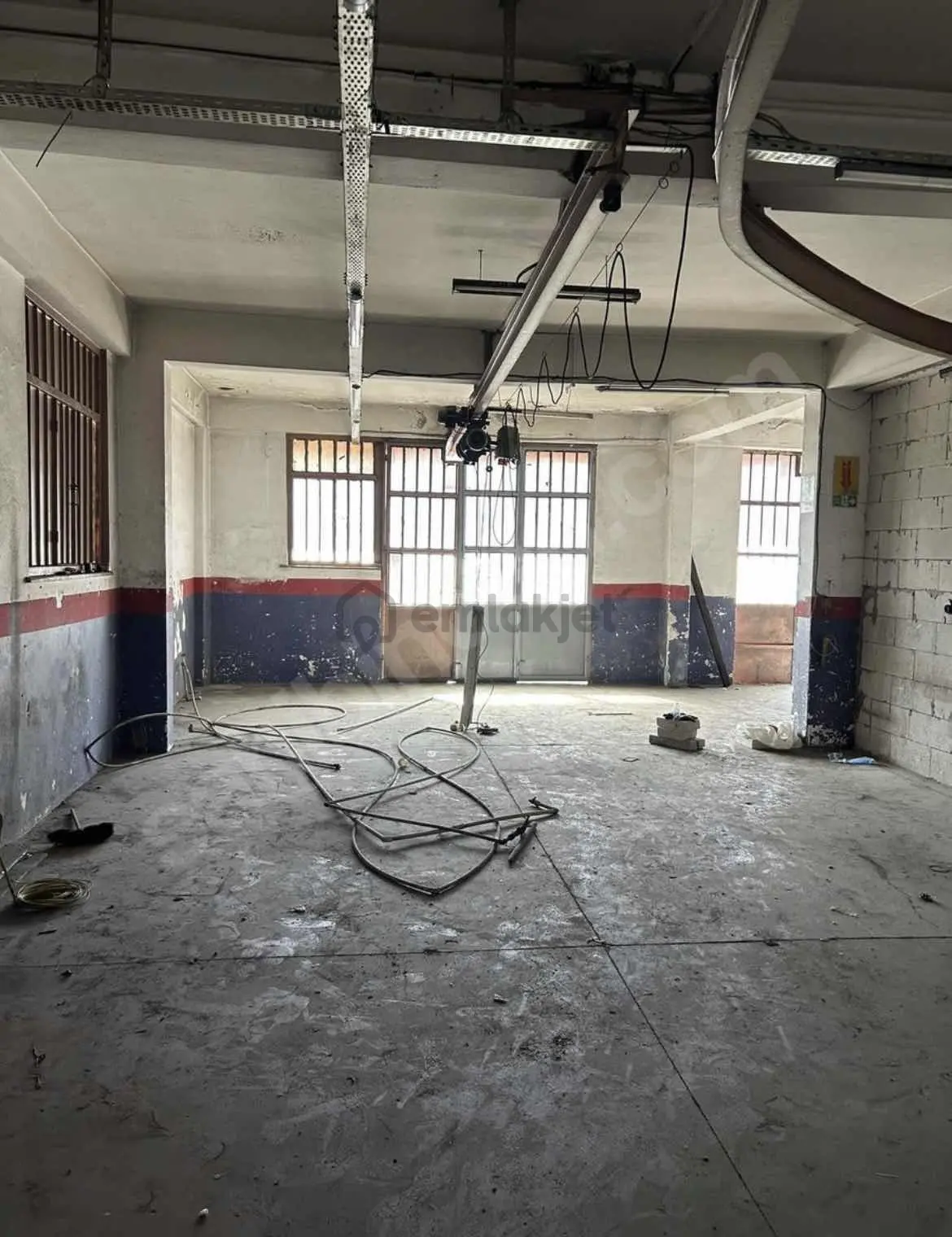 İkitelli Org San İçerisinde 800m2 Her İşe Uygun İmalathane - 8