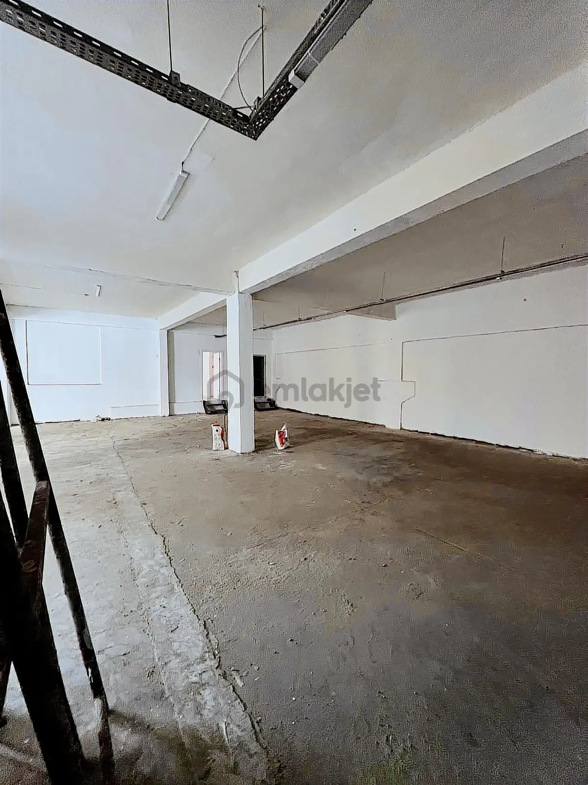İkitelli Organize Bölgede 400m2 - 14