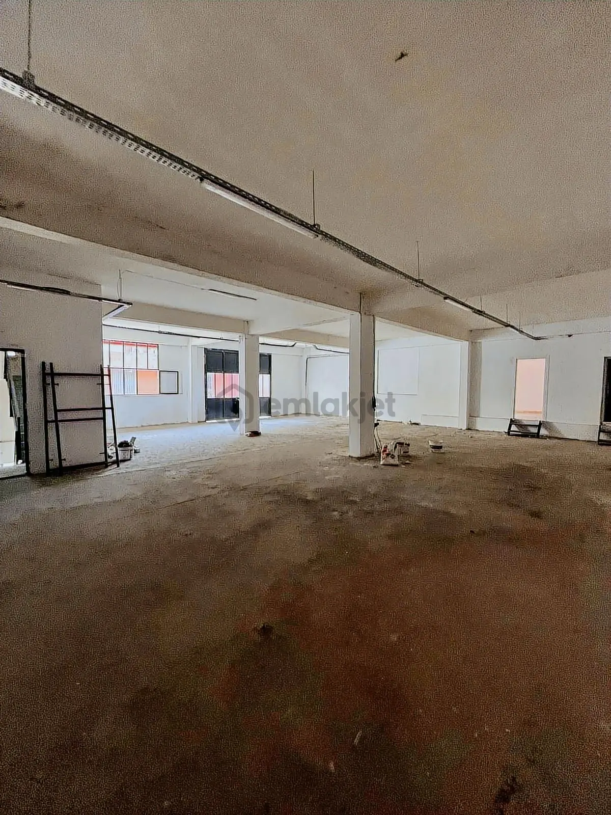 İkitelli Organize Bölgede 400m2 - 9