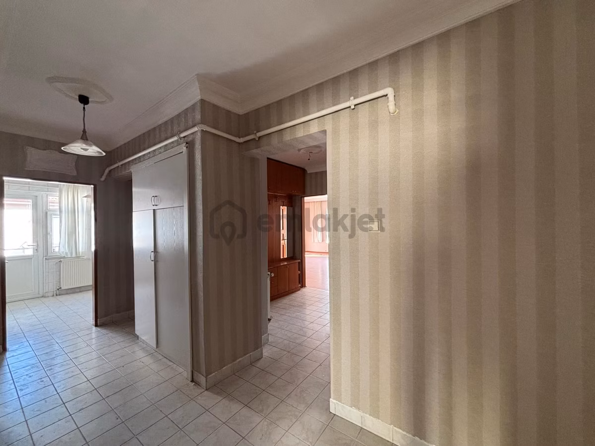 Barut Emlaktan Güney Cephe 125 M2 3 Cepheli 3+1 Daire 3. Kat - 14