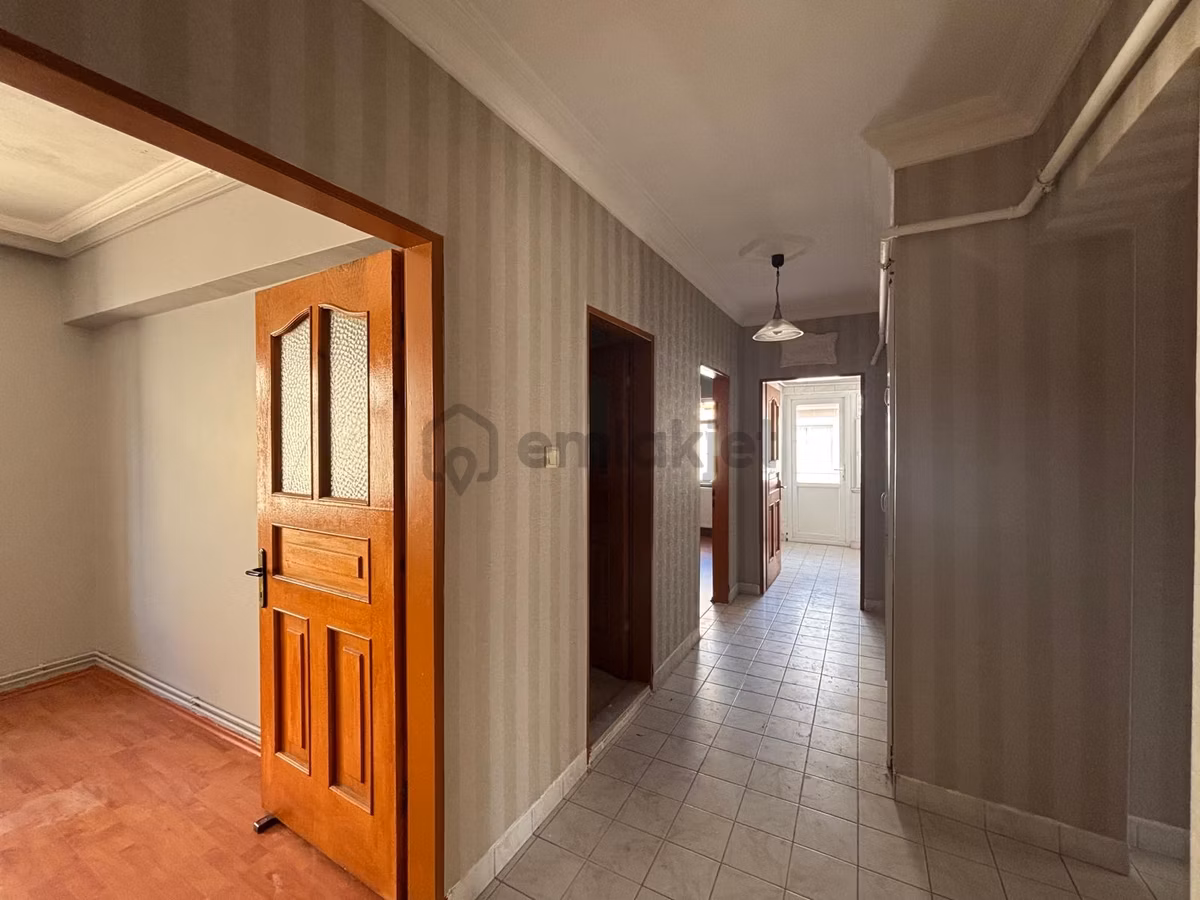 Barut Emlaktan Güney Cephe 125 M2 3 Cepheli 3+1 Daire 3. Kat - 15