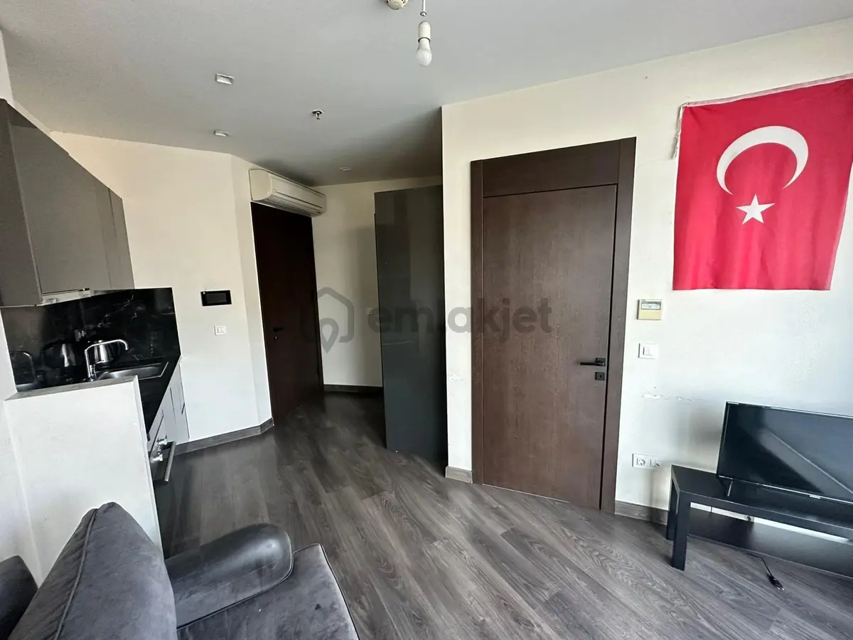 Nef03 Büyük Balkonlu 1+1 Geniş Satılık Boş Daire - 8