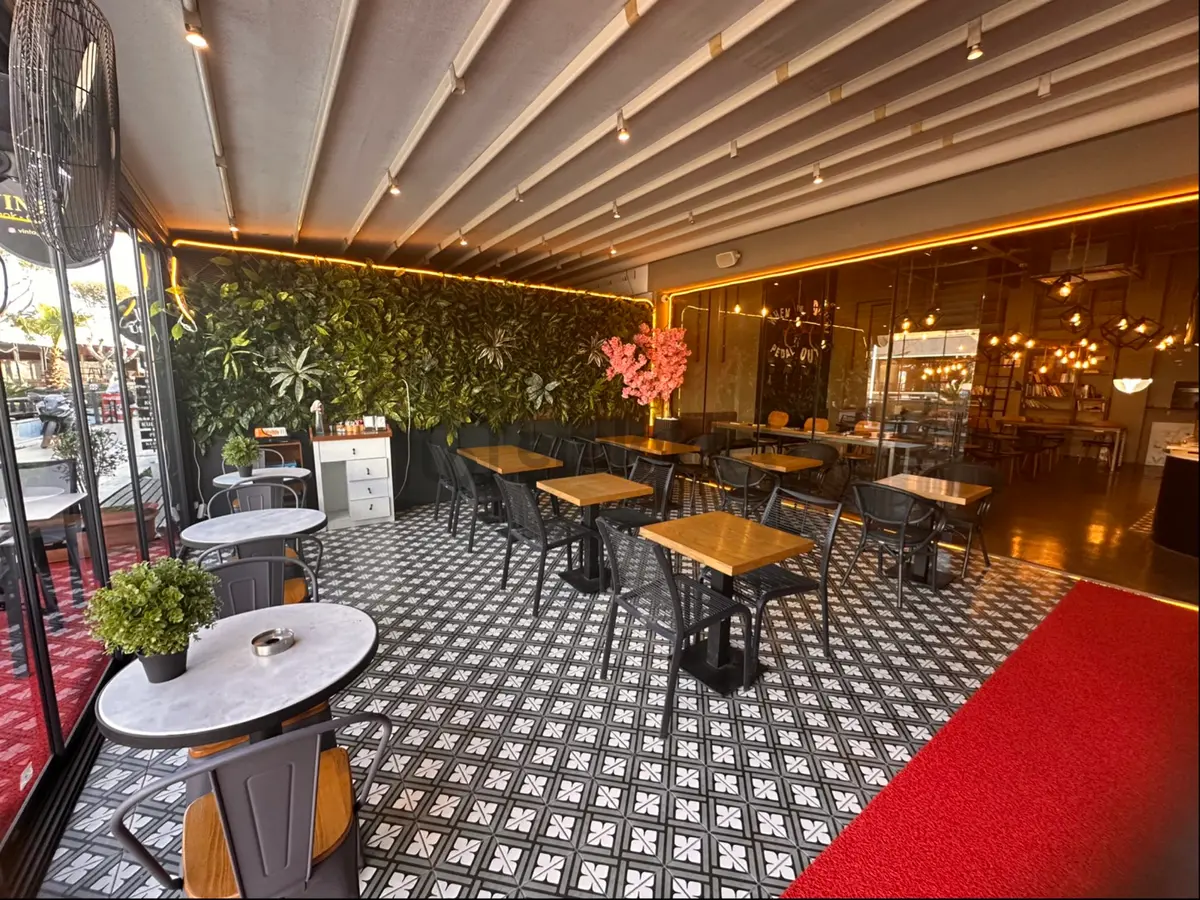 Akdeniz Üni. İçinde Devren Satılık Cafe - 145m² - 15