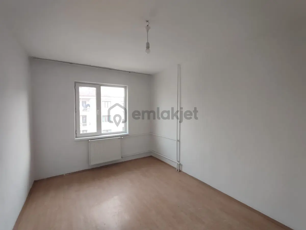 Dumlupınar'da Afjetli, Doğalgazlı Ve Açık Otoparklı 3+1 Daire - 16