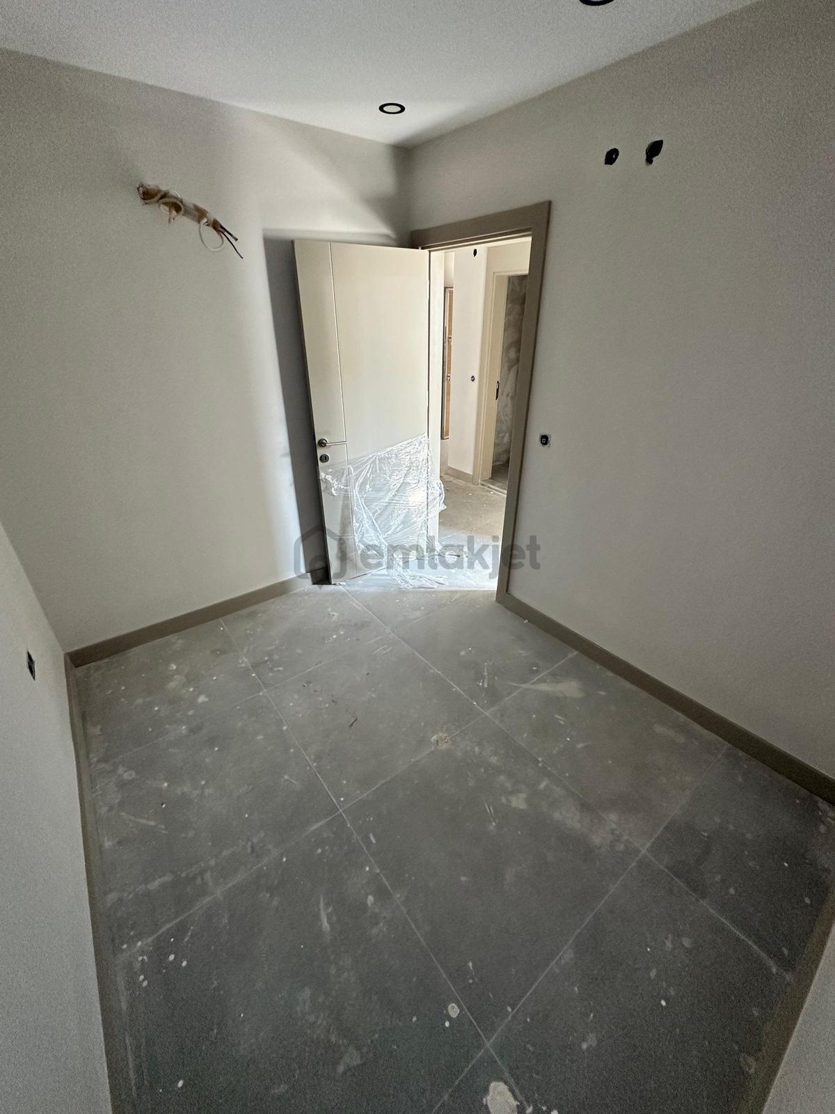 Mükemmel Konumda Deniz Manzaralı Satılık 2+0 Daire - 16