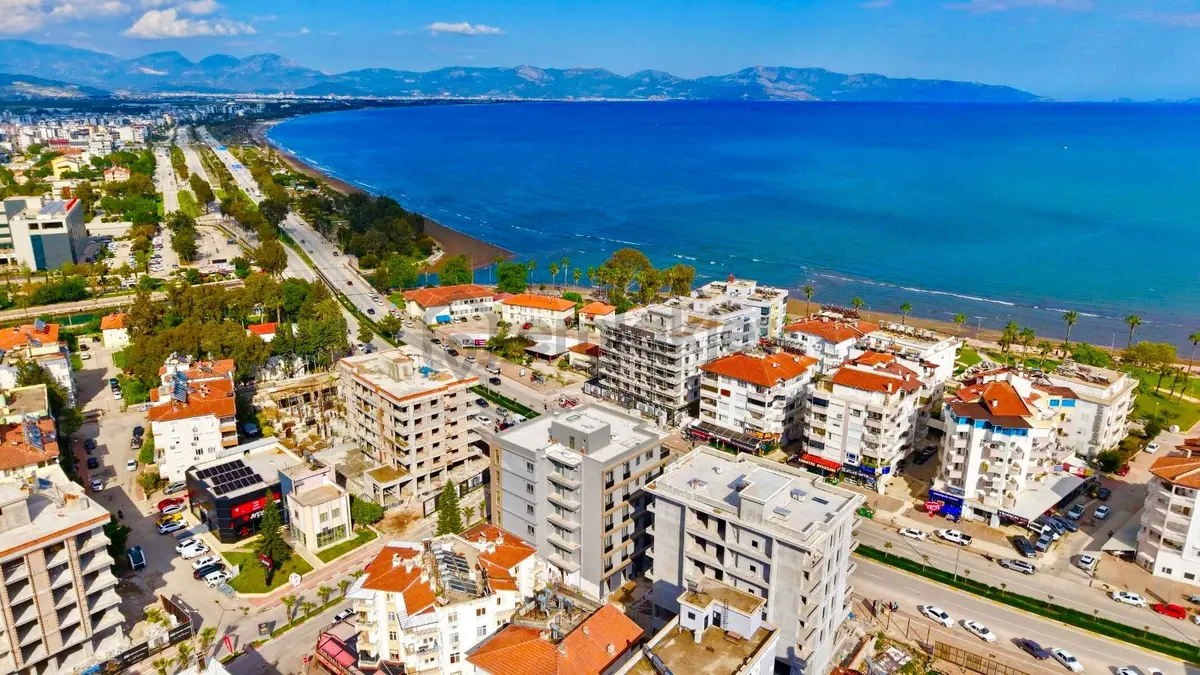 Mükemmel Konumda Deniz Manzaralı Satılık 2+0 Daire