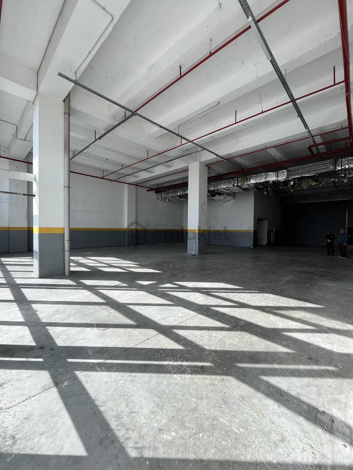 İkitelli Org İş Merkezinde Kiralık 450m2 İmalathane - 2